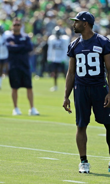 Seahawks WR Doug Baldwin sitting out due to knee issue